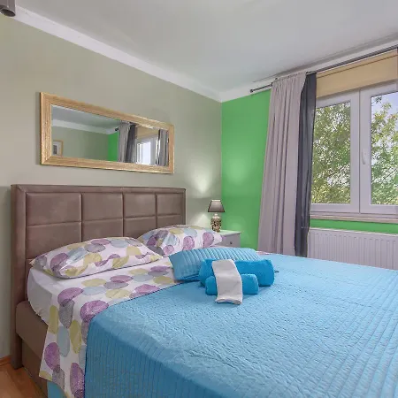 Villa Modern Rovinjsko Selo With Swimming Pool And Jacuzzi *