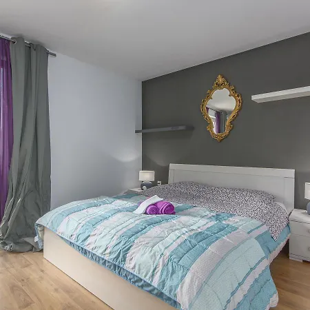 Villa Modern Rovinjsko Selo With Swimming Pool And Jacuzzi
